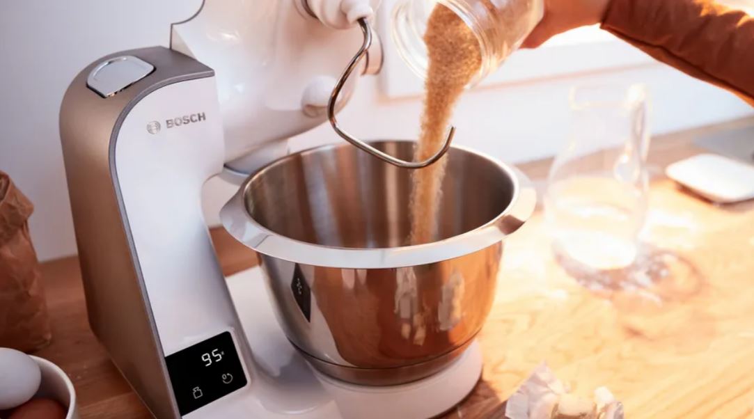 Bosch 1000W White Kitchen Machine MUM5XW10 - Metro Homecentre Menlyn