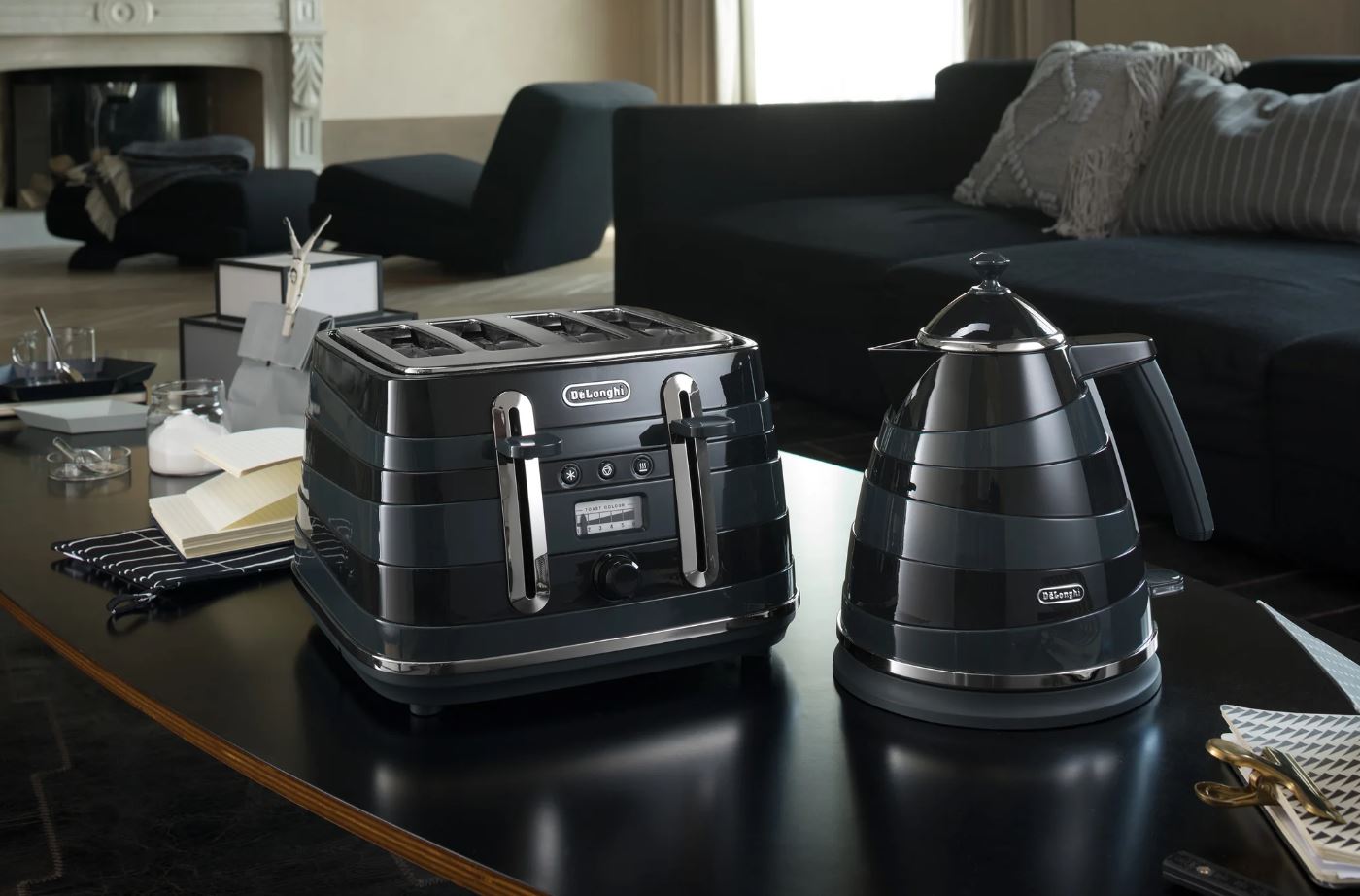 Delonghi Avvolta Black 1 - 7L Kettle KBAC3001BK - Metro Homecentre Menlyn