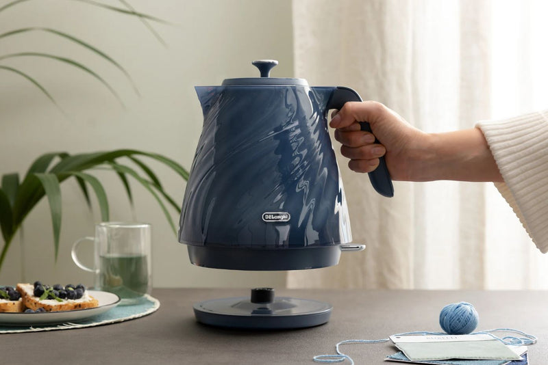 Delonghi Silk Blue 1 - 7L Cordless Kettle KBDS3001BL - Metro Homecentre Menlyn