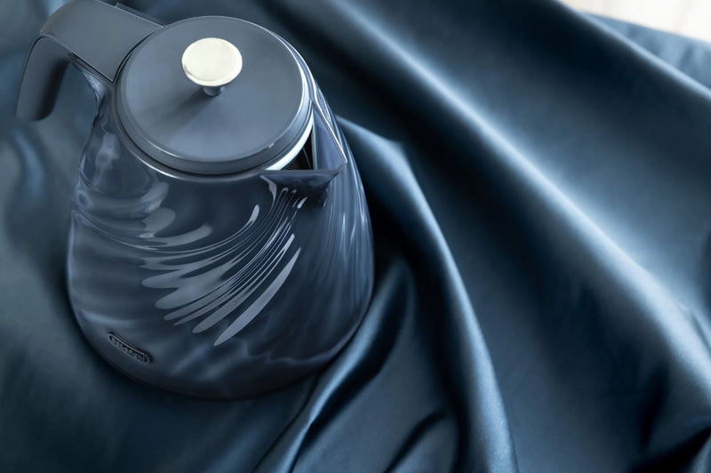 Delonghi Silk Blue 1 - 7L Cordless Kettle KBDS3001BL - Metro Homecentre Menlyn