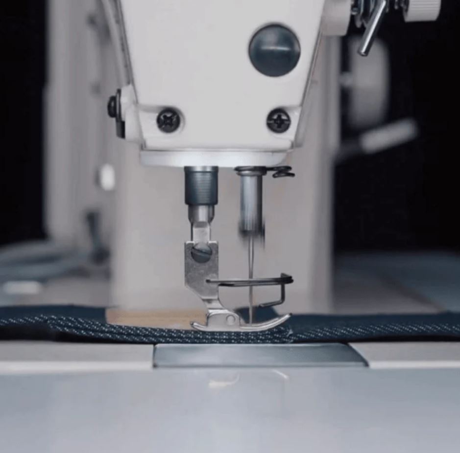 Gemsy G20 Industrial Lockstitch Machine - Metro Homecentre Menlyn