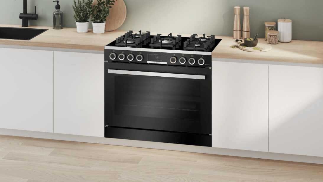 Bosch Series 8 90cm Black Full Gas Stove HJYGGXV60Z - Metro Homecentre Menlyn