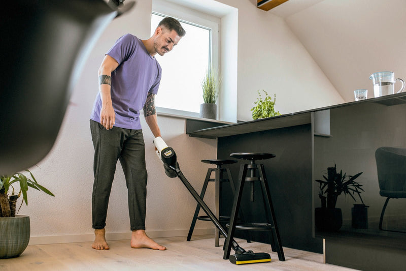 Karcher VC4 Cordless MyHome Upright Vacuum Cleaner - Metro Homecentre Menlyn