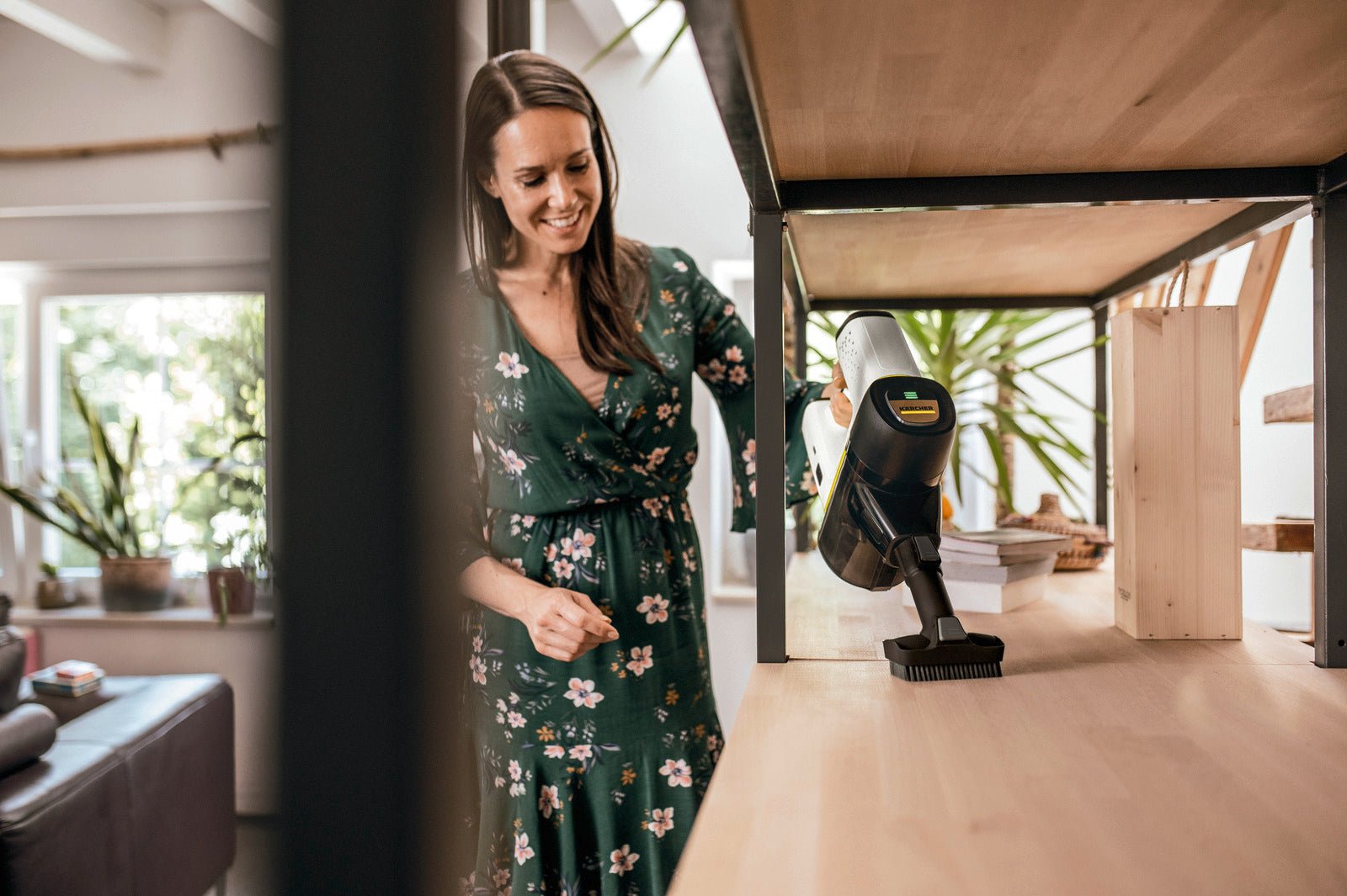 Karcher VC6 Cordless OurFamily Upright Vacuum Cleaner - Metro Homecentre Menlyn