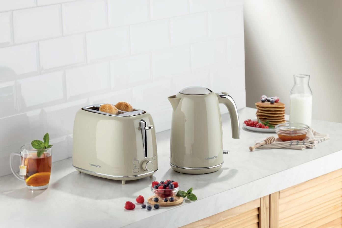 Kenwood Eterna White 2 Slice Toaster TCP31000 - Metro Homecentre Menlyn