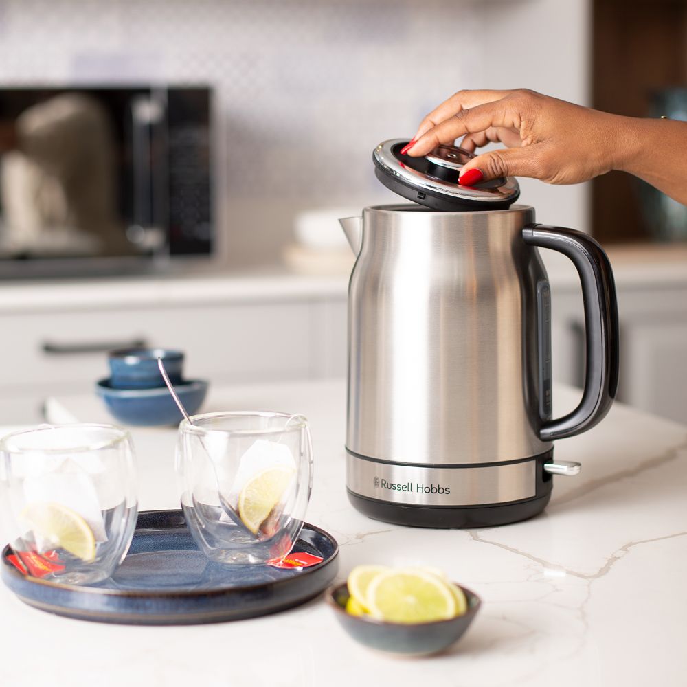 Russell Hobbs 1 - 7L SSteel Kettle RHSSK05 - Metro Homecentre Menlyn