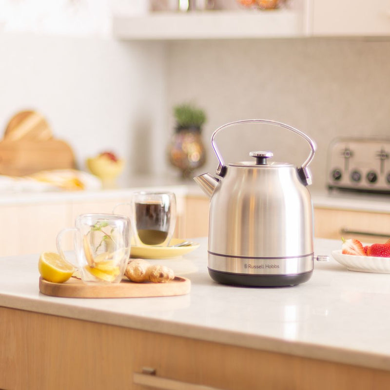 Russell Hobbs 1 - 7L SSteel Kettle RHSSK06 - Metro Homecentre Menlyn
