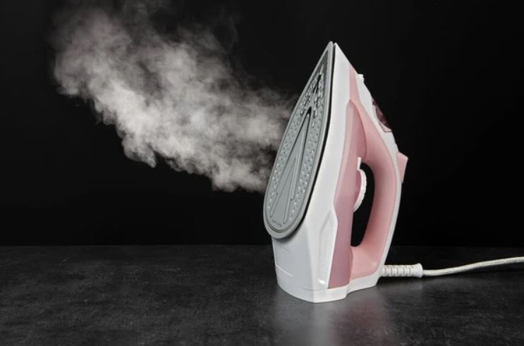 Russell Hobbs Crease Control Pro 2200W Steam Iron RHI227 - Metro Homecentre Menlyn