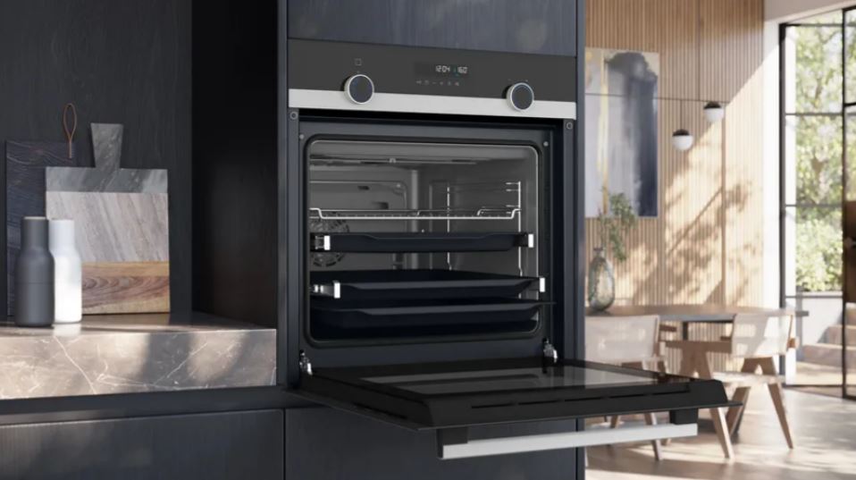 Siemens iQ500 60cm Black BuiltIn Oven HB557JYB6Z - Metro Homecentre Menlyn