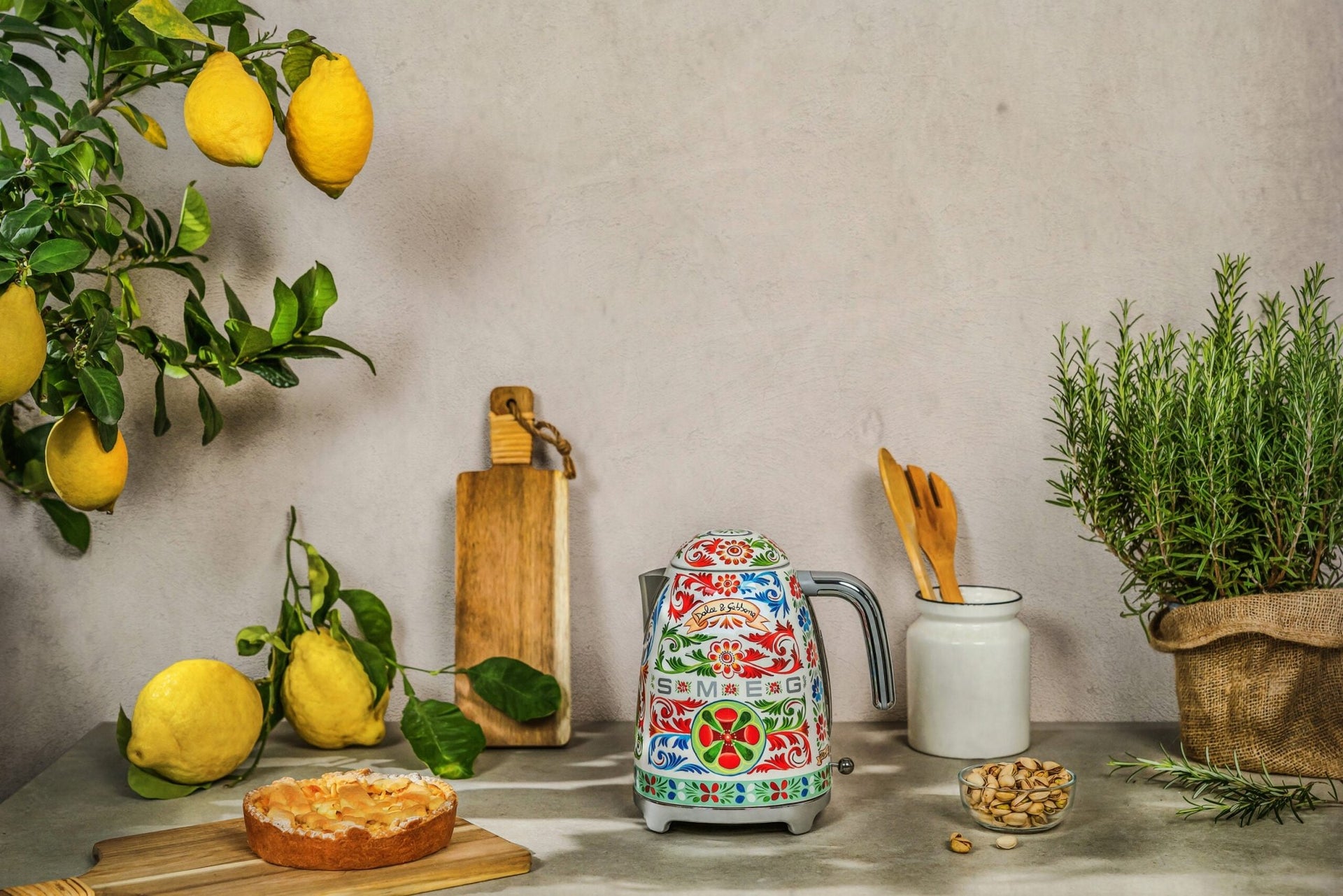 Smeg 50s Style D&G 1 - 7L Retro Kettle KLF03DGEU - Metro Homecentre Menlyn
