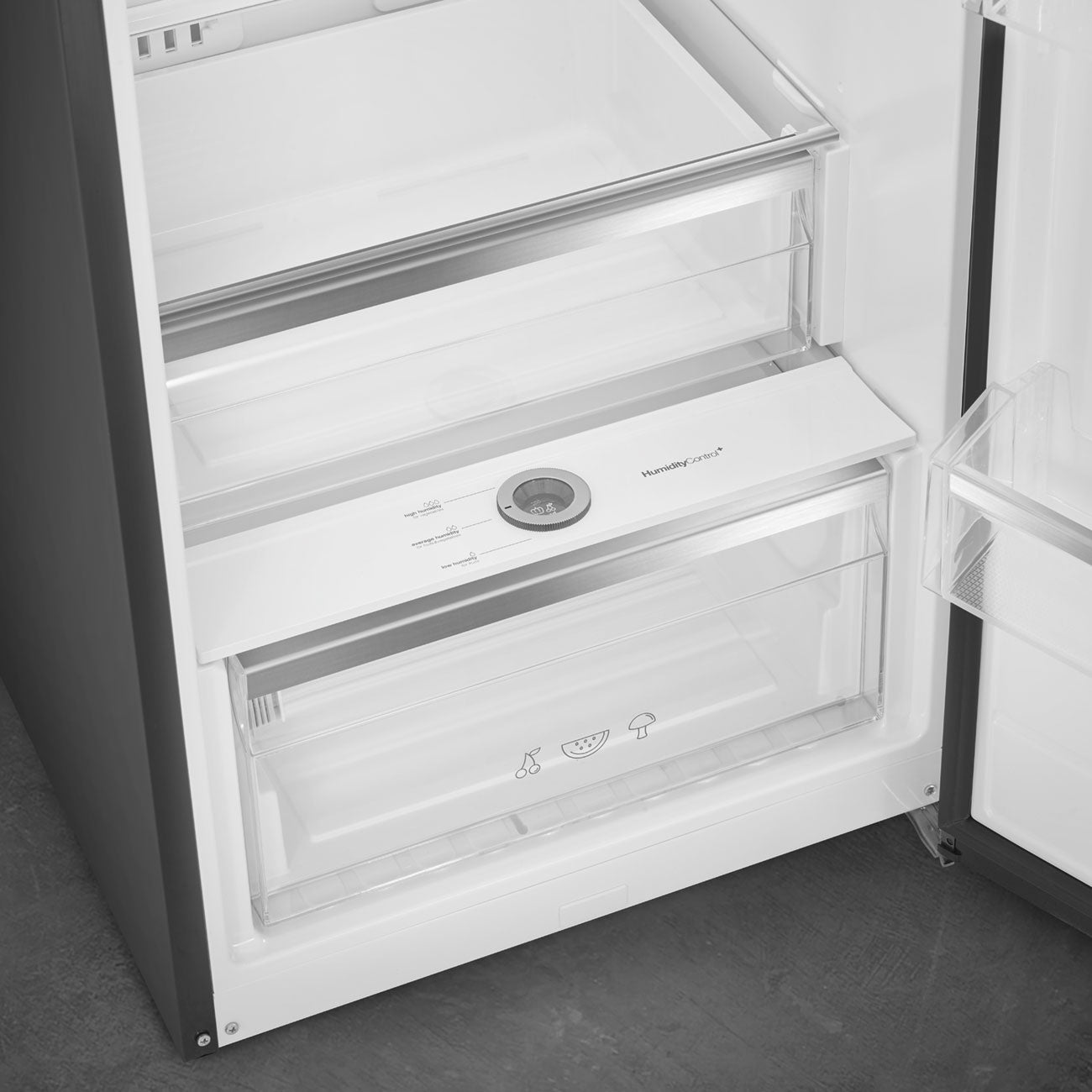 Smeg 60cm Dark Inox Feestanding Fridge RL39KNZA - Metro Homecentre Menlyn