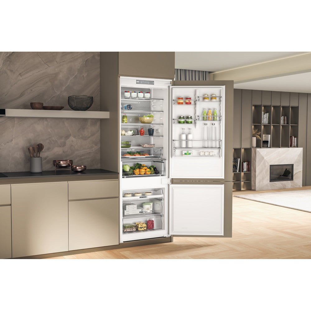 Whirlpool 394l BuiltIn Fridge Freezer WHSP70ZAT121 - Metro Homecentre Menlyn